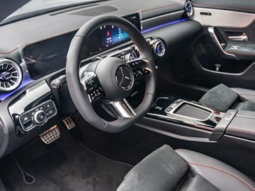Mercedes CLA C118/X118 Coupe Facelifting 1.3 200 163KM 2025 MERCEDES-BENZ CLA 200 AMG Line Sedan 1.3 (163KM) 2025, zdjęcie 7