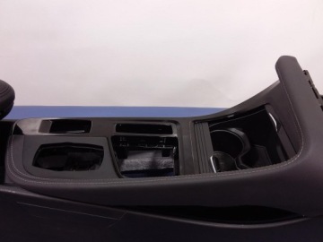 BMW X1 F48 ТУННЕЛЬНЫЙ ПОДЛОКОТНИК ЦЕНТРАЛЬНОЙ КОНСОЛИ EU