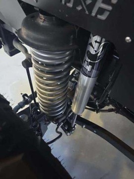 Jeep Gladiator 2023 Jeep Gladiator Sport S 2023 3.0l 3.0 Diesel 260KM, zdjęcie 2