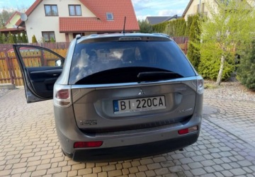 Mitsubishi Outlander III 2013 Mitsubishi Outlander Outlander 2.3 D 150 KM zadbany pozadny woz 2.3, zdjęcie 16