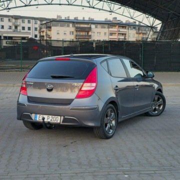 Hyundai i30 I Hatchback 1.4 109KM 2010 Hyundai i30 1.4 Blue Classic, zdjęcie 17