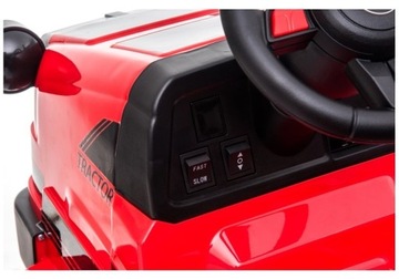 СУПЕР АККУМУЛЯТОРНЫЙ ТРАКТОР С ДИСТАНЦИОННЫМ ПРИЦЕПОМ