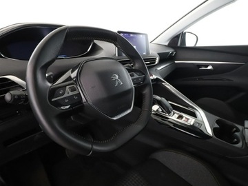 Peugeot 5008 II Crossover 1.2 PureTech 130KM 2019 Peugeot 5008 7 os. automat virtual cocpit klima, zdjęcie 13