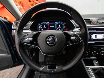 Skoda Superb III Kombi Facelifting 2.0 TDI SCR 150KM 2022 SKODA Superb 2.0 TDI Ambition Combi 150KM 2022, zdjęcie 10