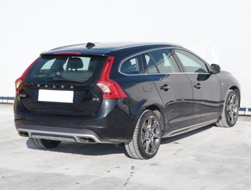 Volvo V60 I Kombi Facelifting 2.0 D3 DRIVE-E 150KM 2015 Volvo V60 D3 2.0, Salon Polska, Serwis ASO, Skóra, zdjęcie 4