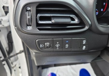 Hyundai i30 III Wagon Facelifting 1.5 T-GDI 48V 160KM 2023 Hyundai i30 I rej. 2024SalonPerfect stanBezwypadkowy 1.5 Benzyna 160KM, zdjęcie 8