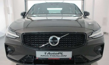 Volvo S60 III 2023 Volvo S60 Volvo S60 B5 B AWD Ultimate Dark 2.0 Hybryda 250KM, zdjęcie 1