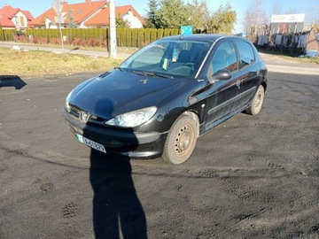 Peugeot 206 Hatchback 1.1 i 60KM 2003 Peugeot 206 1.1 03r, zdjęcie 1