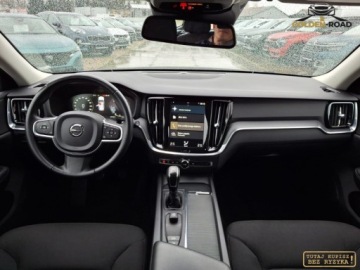 Volvo V60 II  Kombi 2.0 D3 150KM 2020 Volvo V60 2,0 D3 150KM klima elektryka led alu navi tempomat oplacony 2.0, zdjęcie 11