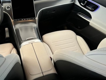 Mercedes GLC C254/X254 Coupe 2.0 200 204KM 2025 GLC Coupe 200 4-Matic AMG Line 2.0 (204KM) 2025, zdjęcie 9