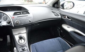 Honda Civic VIII Hatchback 5d 1.4 i 83KM 2006 Honda Civic BEZWYPADKOWE - Niski przebieg - po oplatach gotowa do rejestra, zdjęcie 23