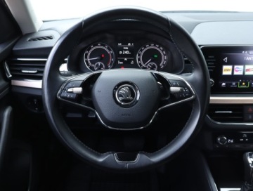 Skoda Kamiq Crossover 1.0 TSI 110KM 2022 Skoda Kamiq 1.0 TSI, Salon Polska, Serwis ASO, zdjęcie 18