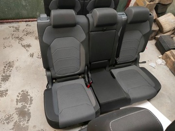 KOMPLET SEDADLA SKODA KODIAK IDEALNI 7 OSOBNĚ VYHŘÍVANÉ