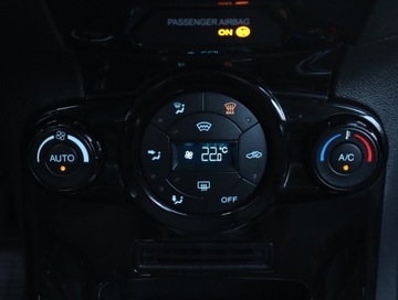 Ford Fiesta VII Hatchback 3d Facelifting 1.0 EcoBoost 100KM 2016 Ford Fiesta 1.0 EcoBoost, Salon Polska, zdjęcie 15