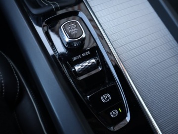 Volvo XC60 II Crossover D3 150KM 2019 Volvo XC60 D3, Salon Polska, Skóra, Klima, zdjęcie 15