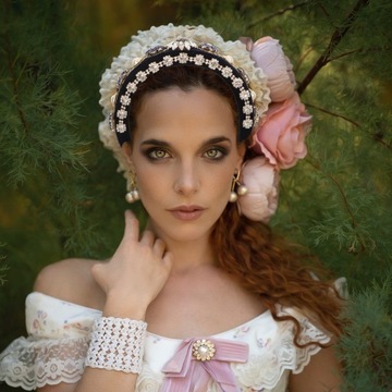 Pełna diamentowa opaska z motywem kwiatowym dekoracje ślubne w stylu retro