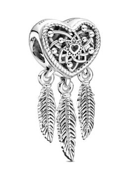 Подвеска-ловец снов с сердцем и перьями