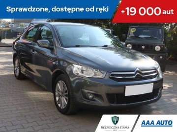 Citroen C-Elysee II Sedan 1.6 VTi 115KM 2015 Citroen C-Elysee 1.6 VTi, Salon Polska