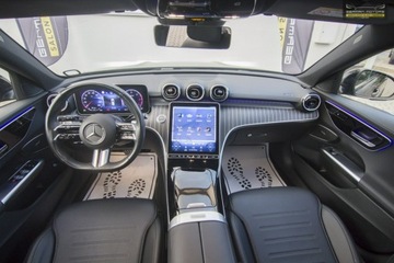 Mercedes Klasa C W206 Kombi 2.0 220d 200KM 2022 Mercedes C 220 AMG Night / 4Matic, zdjęcie 30