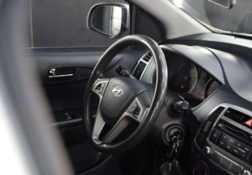 Hyundai i20 I Hatchback 5d Facelifting 1.2 DOHC 85KM 2012 Hyundai i20 1.2 Benzyna 85KM, zdjęcie 16