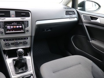 Volkswagen Golf VII Variant 1.6 TDI CR DPF BlueMotion Technology 105KM 2014 VW Golf 1.6 TDI, Xenon, Bi-Xenon, Klima, zdjęcie 7