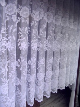 КРАСИВАЯ ЖАККАРДОВАЯ ШТОРА, хрусталь, высота 180 см/цена 0,5 м