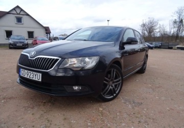 Skoda Superb II Sedan 1.6 TDI CR DPF 105KM 2013 Skoda Superb 1.6tdi,klima,alu,zarejestrowan 1.6 Diesel 105KM