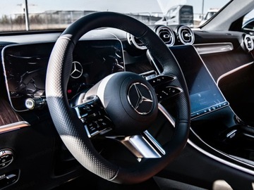 Mercedes GLC C254/X254 Coupe 2.0 200 204KM 2025 MERCEDES-BENZ GLC 200 4-Matic AMG Line 2.0 (204KM) 2025, zdjęcie 4