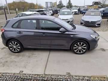 Hyundai i30 III Hatchback 1.6 CRDI DPF 95KM 2017 Hyundai i30 1,6 crdi klima elektryka alu wspomaganie oplacony 1.6 Diesel, zdjęcie 5