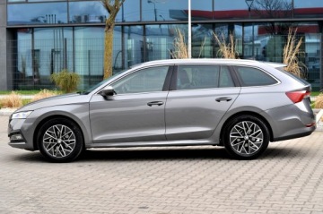 Skoda Octavia IV Kombi 1.0 TSI 110KM 2023 Škoda Octavia Skoda Octavia _1.0 110KM Virtual, zdjęcie 4