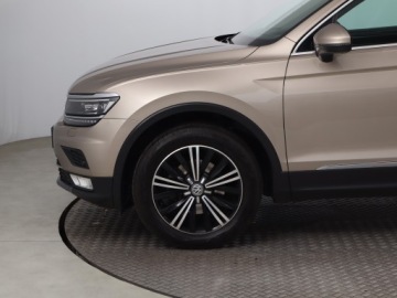 Volkswagen Tiguan I SUV Facelifting 2.0 TDI BlueMotion Technology 150KM 2016 VW Tiguan 2.0 TDI, Salon Polska, Serwis ASO, 4X4, zdjęcie 14