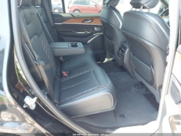 Jeep Grand Cherokee IV 2022 Jeep Grand Cherokee 2022 JEEP GRAND CHEROKEE SUMMIT RESERVE 4X4 3.6 Benzyna, zdjęcie 8