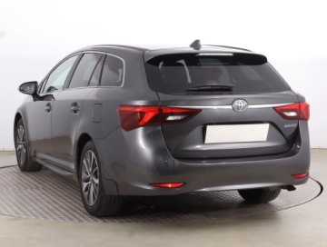 Toyota Avensis III Wagon Facelifting 2015 2.0 D-4D 143KM 2016 Toyota Avensis 2.0 D-4D, Salon Polska, Navi, zdjęcie 3