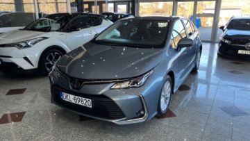 Toyota Corolla XII Sedan Facelifting 1.5 VVT-i 125KM 2023 Toyota Corolla 1.5 Benzyna 125 km tylko 32 tys. przebiegu 1.5 Benzyna 125KM, zdjęcie 12