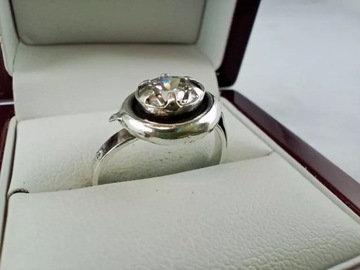 СЕРЕБРЯНОЕ КОЛЬЦО 3.72ГР 925PR R16 ПОВРЕЖДЕННОЕ