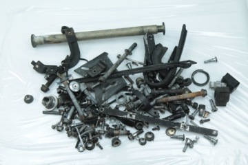 TRIUMPH SPEED TRIPLE 955I 00-04 БОЛТЫ ВИНТЫ