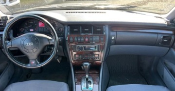 Audi A8 D2 Sedan 2.8 30V 193KM 1997 Audi A8 2.8B zarejestrowany automwt 2.8 Benzyna 193KM, zdjęcie 5