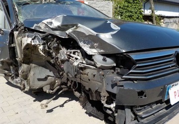 Volkswagen Passat B8 Variant 1.6 TDI BlueMotion Technology 120KM 2018 Volkswagen Passat Diesel Okazja 1.6 Diesel 120KM, zdjęcie 2