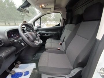 Toyota Yaris IV 2023 Toyota PROACE CITY City 1.5 D-4D Long 2,4t Active, zdjęcie 7