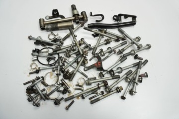 KAWASAKI ZZR-1400 05-11 КОМПЛЕКТ БОЛТОВ КРЕПЛЕНИЯ ДВИГАТЕЛЯ