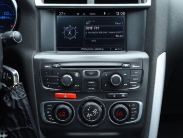 DS 4 I Hatchback (Citroen) 1.6 HDi 112KM 2011 Citroen DS4 1.6 HDi, Navi, Xenon, Klima, zdjęcie 11