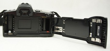 MINOLTA DYNAX 500si с объективом, фильтром, ремешком и вспышкой