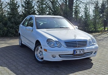 Mercedes Klasa C W203 Sedan W203 2.6 170KM 2004 Mercedes-Benz Klasa C Mercedes-Benz Klasa C 24..., zdjęcie 1