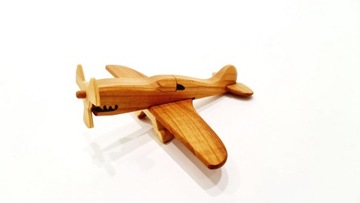 Drewniany samolot Spitfire