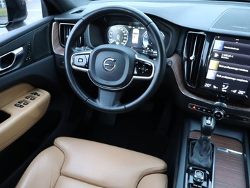 Volvo XC60 II Crossover T4 190KM 2020 Volvo XC60 T4, Salon Polska, Serwis ASO, Automat, zdjęcie 6