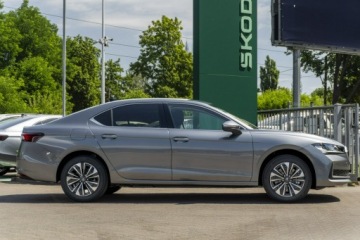 Skoda Superb IV 2026 Škoda Superb Skoda Superb Drive 1.5 TSI iV 150 KM, zdjęcie 5