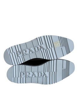 Бордовые лакированные лоферы PRADA, размер 36.