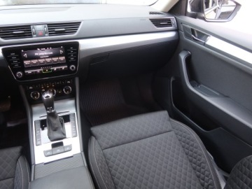 Skoda Superb III Kombi Facelifting 2.0 TDI SCR 200KM 2022 Skoda Superb 2.0 TDI, Salon Polska, Serwis ASO, zdjęcie 7