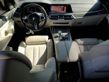 BMW X7 2022 BMW X7 M50i 2022 4.4l 4.4 Benzyna 523KM, zdjęcie 8
