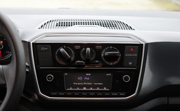 Volkswagen up! Hatchback 5d Facelifting 1.0 75KM 2017 Volkswagen up Bezwypadkowy Wyposazony 5 Drzwi Benzyna 75KM, zdjęcie 16